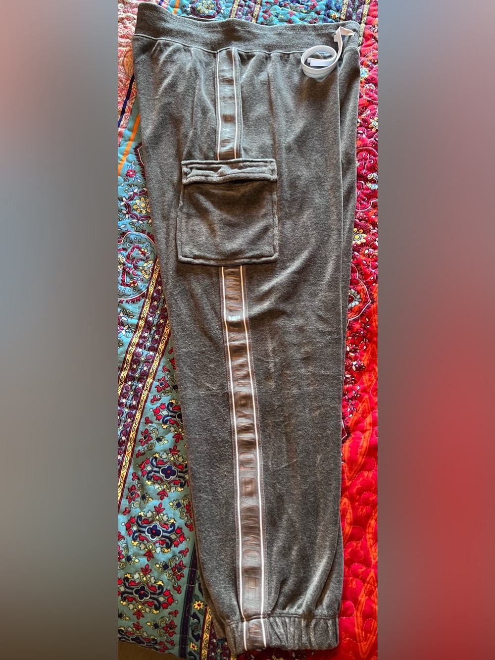 Tommy Hilfiger Sport Super Soft Dark Gray Cargo Joggers Size Medium - Picture 6 of 8